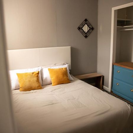 Rustic 2 Bedroom Boho Apartment 拉勒米 外观 照片